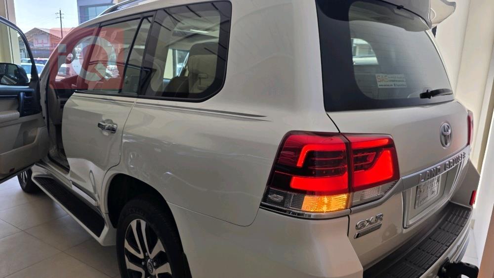 تويوتا لاندكروزر